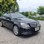 วิฬารีย์ ชอบงาน