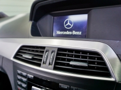 รถมือสอง MERCEDES-BENZ C-CLASS C180  AMG ปี 2014 สีขาว