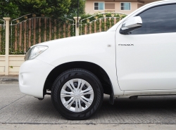 รถมือสอง TOYOTA HILUX VIGO ปี 2012 สีขาว