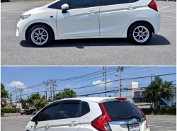 รถมือสอง HONDA JAZZ ปี 2017 สีขาว