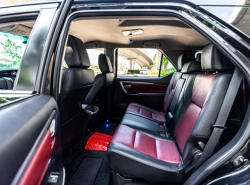 รถมือสอง TOYOTA FORTUNER ปี 2016 สีดำ