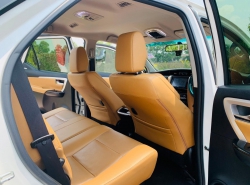 รถมือสอง TOYOTA FORTUNER ปี 2018 สีขาว
