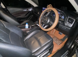 รถมือสอง MAZDA 3 ปี 2017 สีน้ำตาล