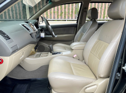 รถมือสอง TOYOTA HILUX VIGO ปี 2013 สีดำ