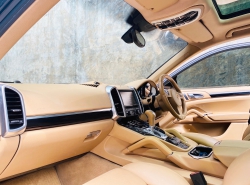 รถมือสอง PORSCHE CAYENNE ปี 2012 สีดำ