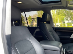 รถมือสอง TOYOTA LAND CRUISER ปี 2019 สีขาว