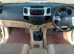 รถมือสอง TOYOTA HILUX VIGO ปี 2014 สีเทา