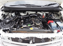 รถมือสอง TOYOTA INNOVA ปี 2012 สีขาว