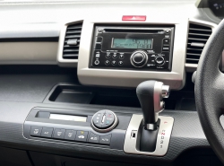 รถมือสอง HONDA FREED ปี 2013 สีขาว