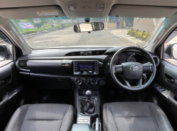 รถมือสอง TOYOTA HILUX REVO ปี 2019 สีขาว