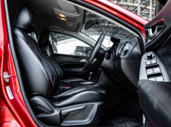 รถมือสอง MAZDA 3 ปี 2015 สีแดง