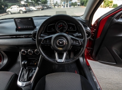 รถมือสอง MAZDA 2 ปี 2020 สีแดง