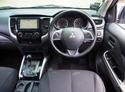 รถมือสอง MITSUBISHI TRITON ปี 2015 สีบรอนซ์