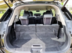 รถมือสอง NISSAN X-TRAIL ปี 2015 สีดำ