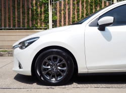 รถมือสอง MAZDA 2 ปี 2018 สีขาว