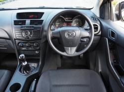 รถมือสอง MAZDA BT-50 PRO ปี 2017 สีน้ำตาล