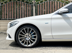 รถมือสอง MERCEDES-BENZ C-CLASS C350 ปี 2017 สีขาว