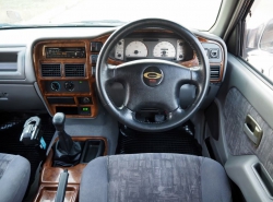 รถมือสอง ISUZU ADVENTURE ปี 2002 สีทอง