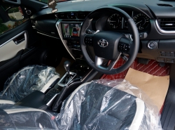 รถมือสอง TOYOTA FORTUNER ปี 2021 สีแดง