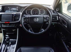รถมือสอง HONDA ACCORD ปี 2017 สีขาว