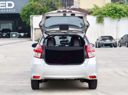 รถมือสอง TOYOTA YARIS ปี 2015 สีบรอนซ์