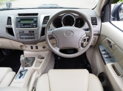 รถมือสอง TOYOTA FORTUNER ปี 2005 สีดำ