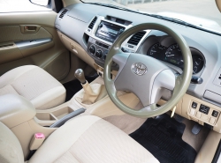 รถมือสอง TOYOTA HILUX VIGO ปี 2013 สีขาว