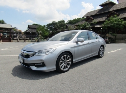 รถมือสอง HONDA ACCORD ปี 2016 สีบรอนซ์