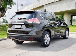 รถมือสอง NISSAN X-TRAIL ปี 2015 สีดำ