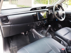 รถมือสอง TOYOTA HILUX REVO ปี 2016 สีขาว