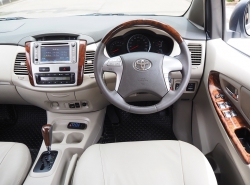 รถมือสอง TOYOTA INNOVA ปี 2012 สีขาว