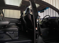 รถมือสอง TOYOTA ESTIMA ปี 2015 สีดำ