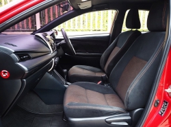 รถมือสอง TOYOTA YARIS ปี 2015 สีแดง
