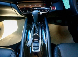 รถมือสอง HONDA HR-V ปี 2015 สีขาว