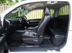 รถมือสอง TOYOTA HILUX REVO ปี 2019 สีขาว