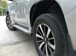 รถมือสอง MITSUBISHI PAJERO SPORT ปี 2015 สีเทา