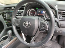 รถมือสอง TOYOTA CAMRY ปี 2018 สีแดง