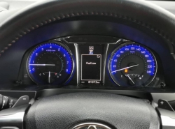 รถมือสอง TOYOTA CAMRY ปี 2015 สีขาว