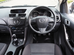 รถมือสอง MAZDA BT-50 PRO ปี 2016 สีขาว