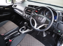 รถมือสอง HONDA JAZZ ปี 2016 สีขาว