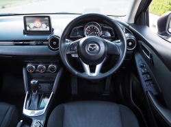 รถมือสอง MAZDA 2 ปี 2016 สีเทา