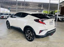 รถมือสอง TOYOTA CHR ปี 2019 สีขาว