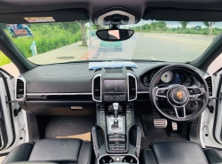 รถมือสอง PORSCHE CAYENNE ปี 2017 สีขาว