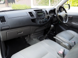 รถมือสอง TOYOTA HILUX VIGO ปี 2013 สีขาว