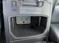 รถมือสอง TOYOTA LAND CRUISER ปี 2019 สีขาว