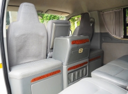 รถมือสอง TOYOTA HIACE ปี 2009 สีขาว