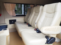 รถมือสอง TOYOTA HIACE ปี 2009 สีขาว