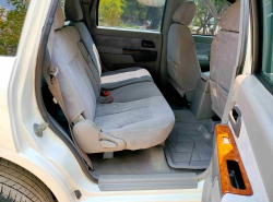 รถมือสอง ISUZU ADVENTURE ปี 2004 สีขาว