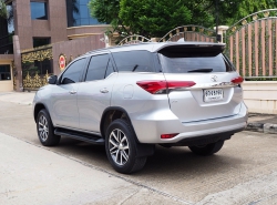 รถมือสอง TOYOTA FORTUNER ปี 2017 สีเทา