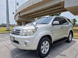 TOYOTA FORTUNER ปี 2009